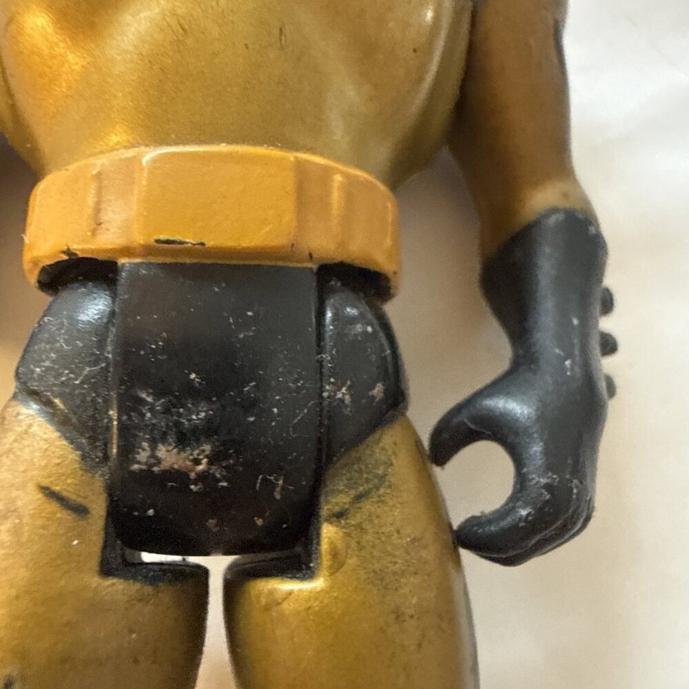 Vintage Batman 1993 Kenner 4.75" Gold Suit / Blue Beetle - Picture 4 of 10